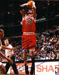 Autographed  EDDIE ROBINSON Chicago Bulls Photo