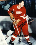 Autographed BILL GADSBY Detroit Red Wings Photo