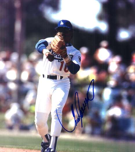 AUTOGRAPHED JUAN SAMUEL Los Angeles Dodgers photo