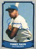 Autographed  TOMMY DAVIS Los Angeles Dodgers 1988 Pacific Legends Card