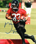 Autographed MICHAEL TUCKER 8X10 Atlanta Falcons photo