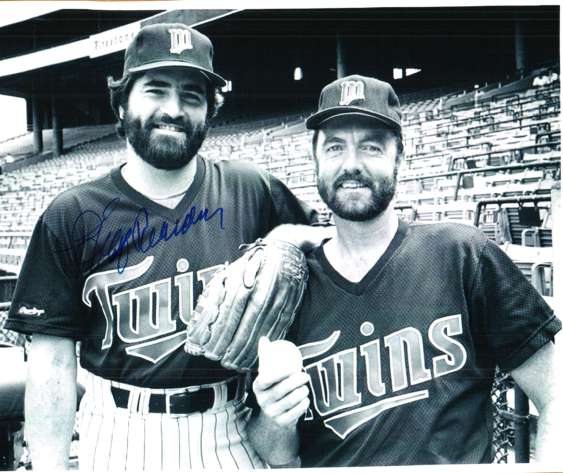 AUTOGRAPHED JEFF REARDON-  Minnesota Twins photo