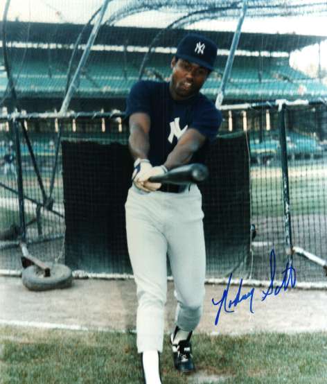 AUTOGRAPHED RODNEY SCOTT 8X10 New York Yankees Photo