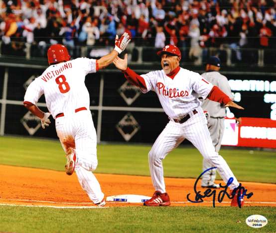 AUTOGRAPHED DAVEY LOPES photo  Philadelphia Phillies