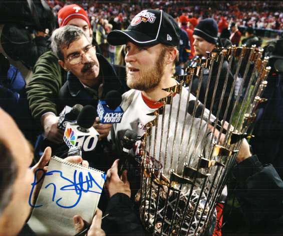 AUTOGRAPHED Eric Bruntlett 8x10 Philadelphia Phillies photo