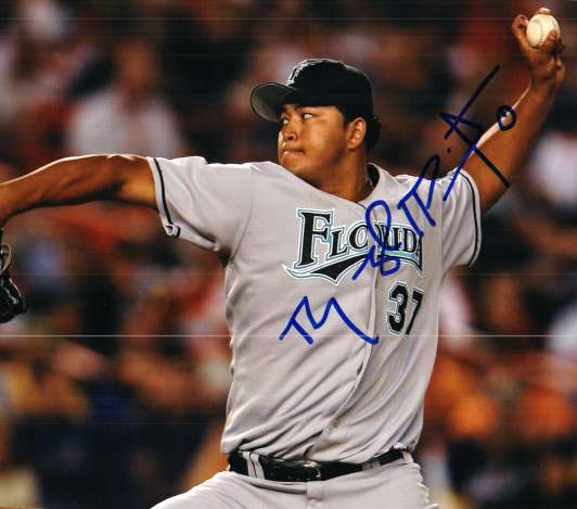 AUTOGRAPHED 8X10 photo RENYEL PINTO Florida Marlins