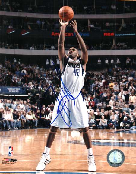 Autographed JERRY STACKHOUSE Dallas Mavericks Photo