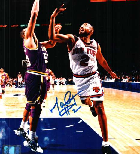 Autographed MARTY COLLINS  New York Knicks Photo