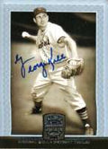 Autographed GEORGE KELL Detroit Tigers 2005 DONRUSS GREATS CARD