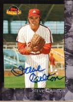 Autographed STEVE CARLTON 2001 TOPPS AMERICAN PIE CARD