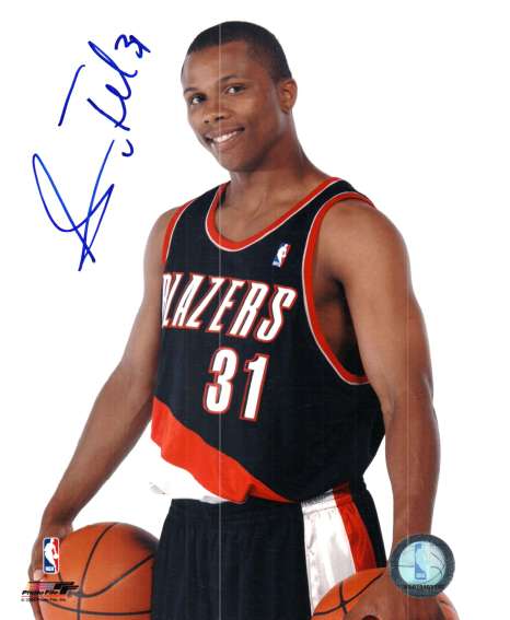 Autographed  SEBASTIAN TELFAIR Portland Trail Blazers Photo