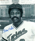 AUTOGRAPHED LARRY HISLE 8X10 Minnesota Twins photo