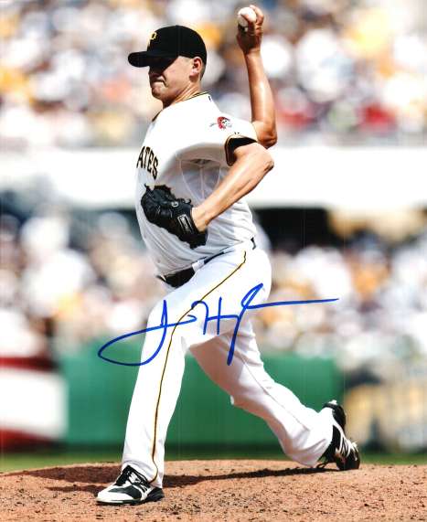 Autographed JARED HUGHES 8X10 Photo - Pittsburgh Pirates