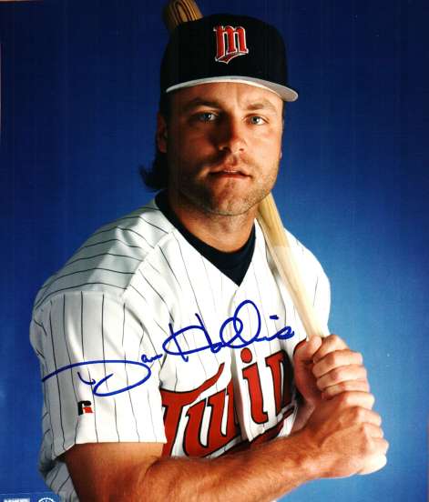 AUTOGRAPHED DAVE HOLLINS -  Minnesota Twins photo
