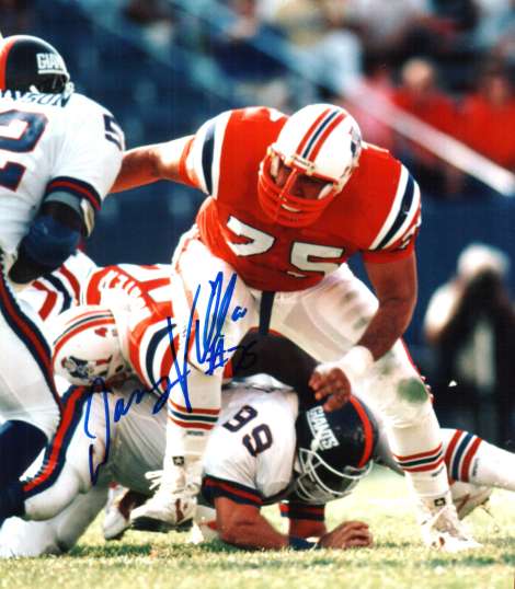 AUTOGRAPHED DANNY VILLA New England Patriots photo