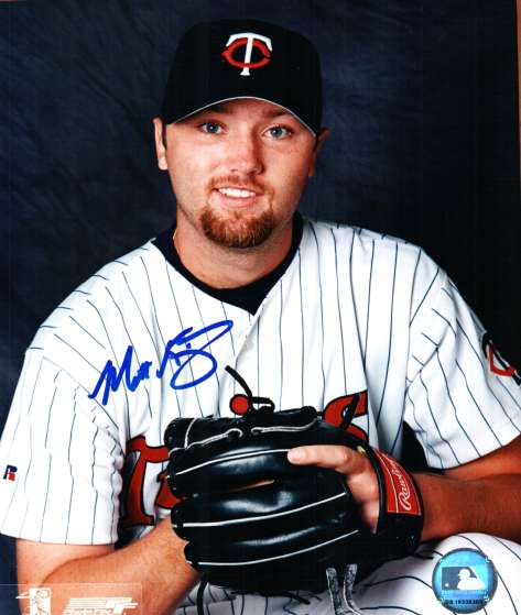 AUTOGRAPHED MATT KINNEY -  Minnesota Twins photo