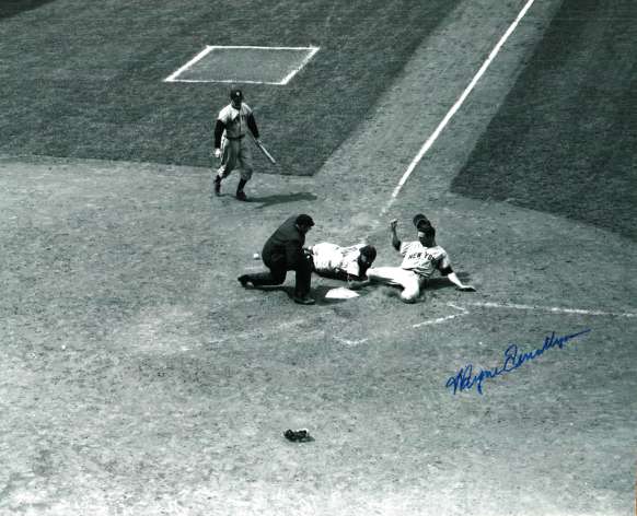 AUTOGRAPHED  WAYNE TERWILLIGER NEW YORK Giants Photo