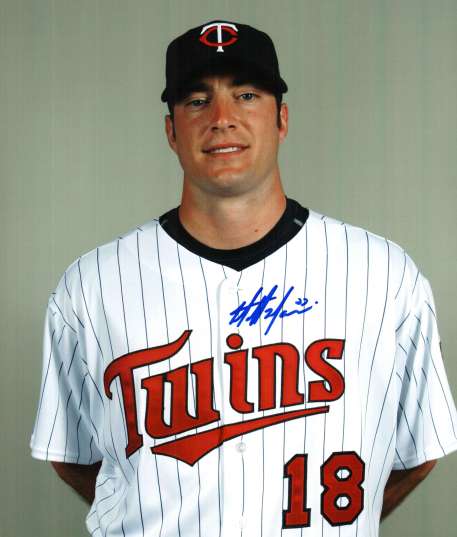 AUTOGRAPHED MATT MACRI -  Minnesota Twins photo