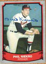 Autographed PHIL NIEKRO Milwaukee Braves 1989 Pacific Legends Card