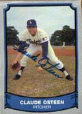 Autographed CLAUDE OSTEEN 1989 Pacific Legends Card