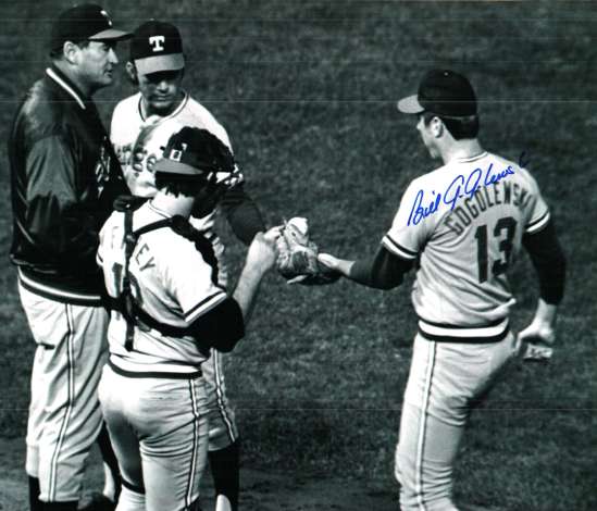 AUTOGRAPHED BILL GOGOLEWSKI photo  Texas Rangers