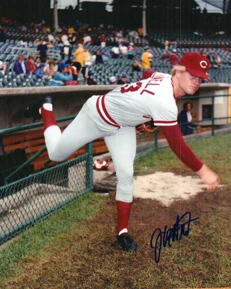 AUTOGRAPHED JAY HOWELL photo  Cincinnati Reds