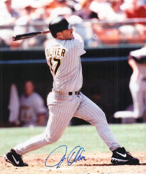 Autographed JOE OLIVER Photo - Pittsburgh Pirates