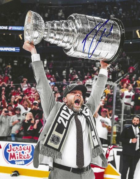 Autographed TIM GLEASON 8X10 Caroina Hurricanes Photo