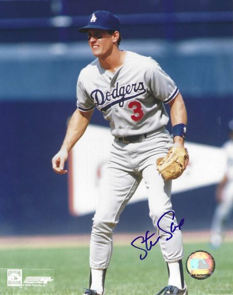 AUTOGRAPHED STEVE SAX  8x10 Los Angeles Dodgers photo
