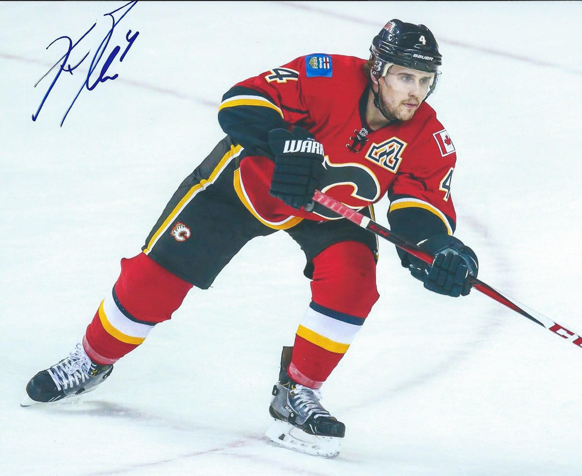 Autographed Kris Russell Calgary Flames8x10  Photo