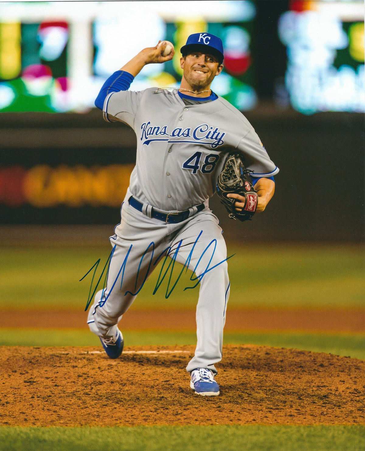 AUTOGRAPHED MICHAEL MARIOT 8X10 Kansas City Royals Photo