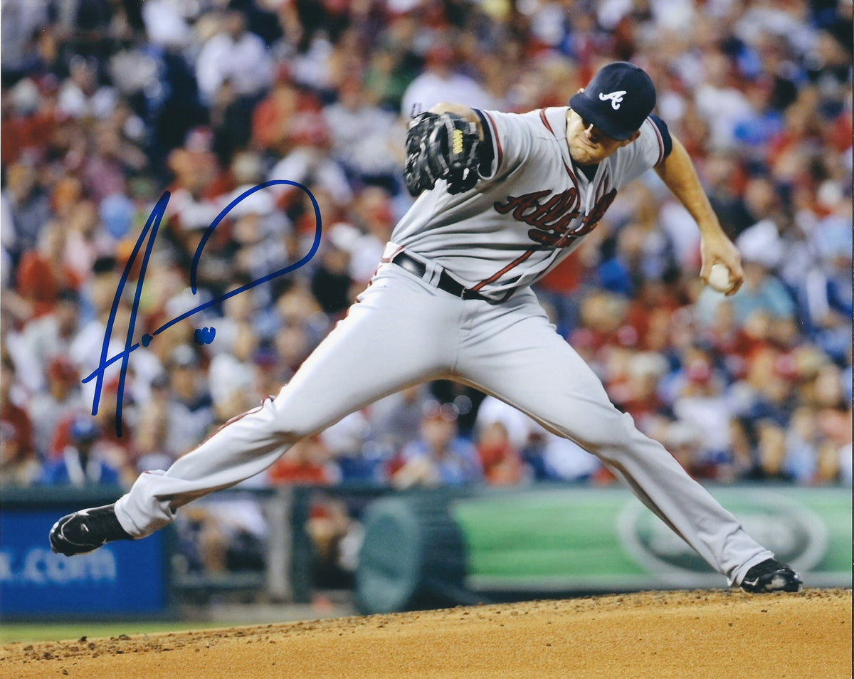 AUTOGRAPHED ALEX WOOD  8X10 Atlanta Braves photo