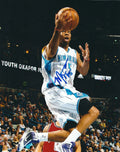 Autographed MARCUS THORNTON 8x10 New Orleans Hornets Photos