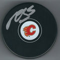 Autographed  MARK GIORDANO Calgary Flames Hockey Puck