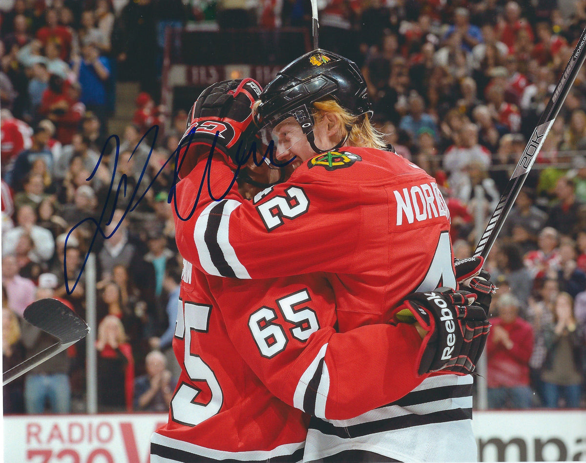 Autographed JOAKIM NORDSTROM 8X10 Chicago Blackhawks Photo