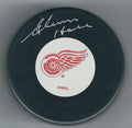 AUTOGRAPHED GLENN HALL Detroit Red Wings Puck