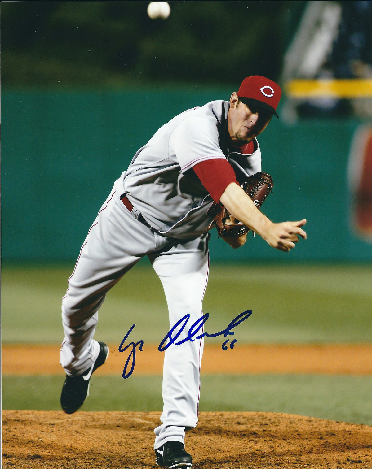 AUTOGRAPHED LOGAN ONDRUSEK 8X10 Cincinnati Reds Photo