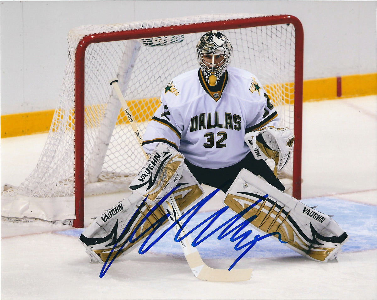 Autographed  Kari Lehtonen Dallas Stars 8x10  Photo