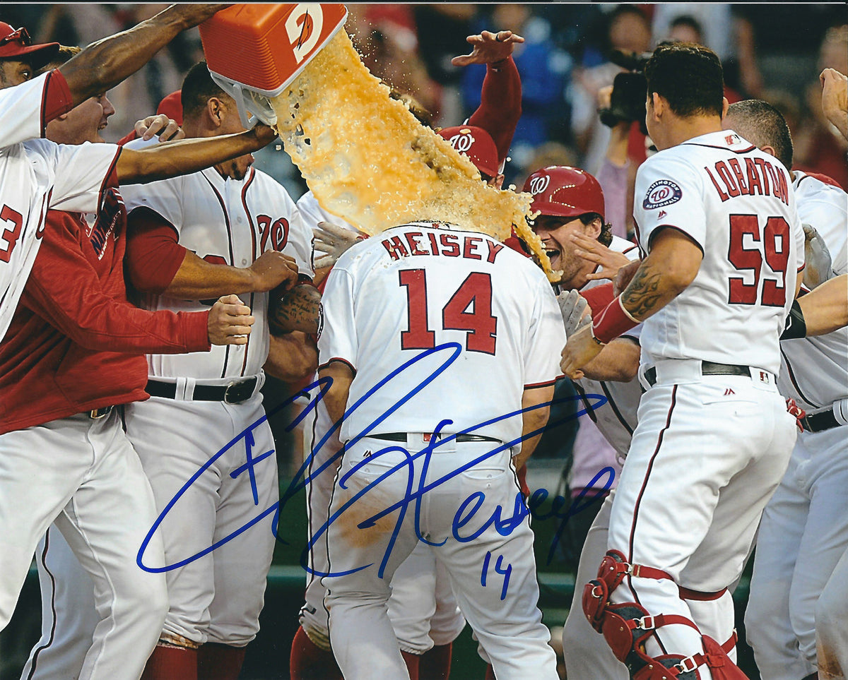 Autographed CHRIS HEISEY 8X10 Washington Nationals Photo