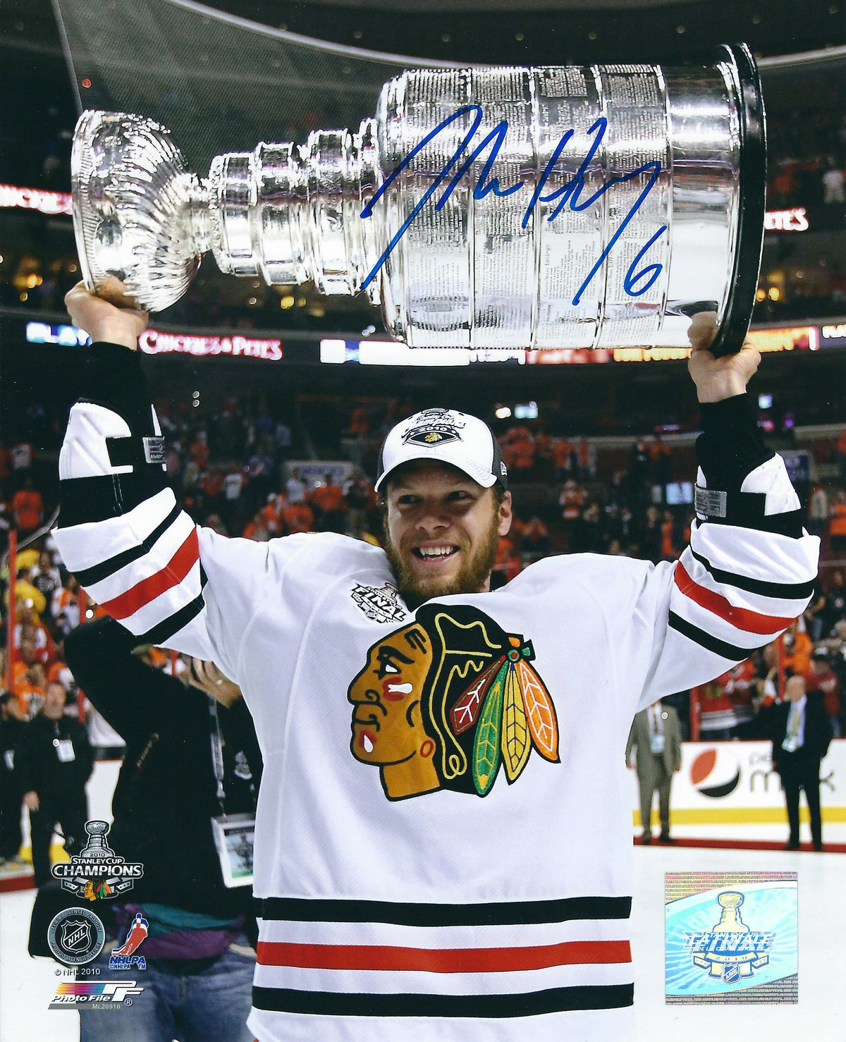 Autographed JORDAN HENDRY 8x10 Photo - Chicago  Blackhawks