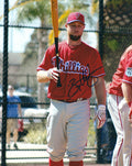 AUTOGRAPHED BRYAN HOLADAY 8X10 Philadelphia Phillies Photo