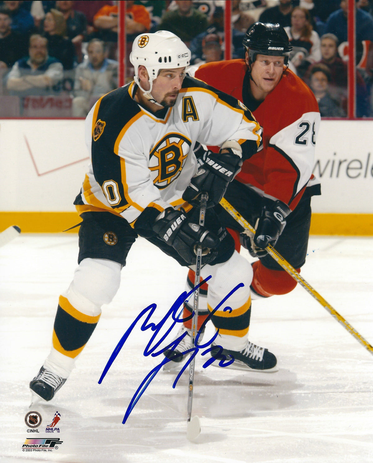 Autographed MARTIN LAPOINTE Boston Bruins  Photo