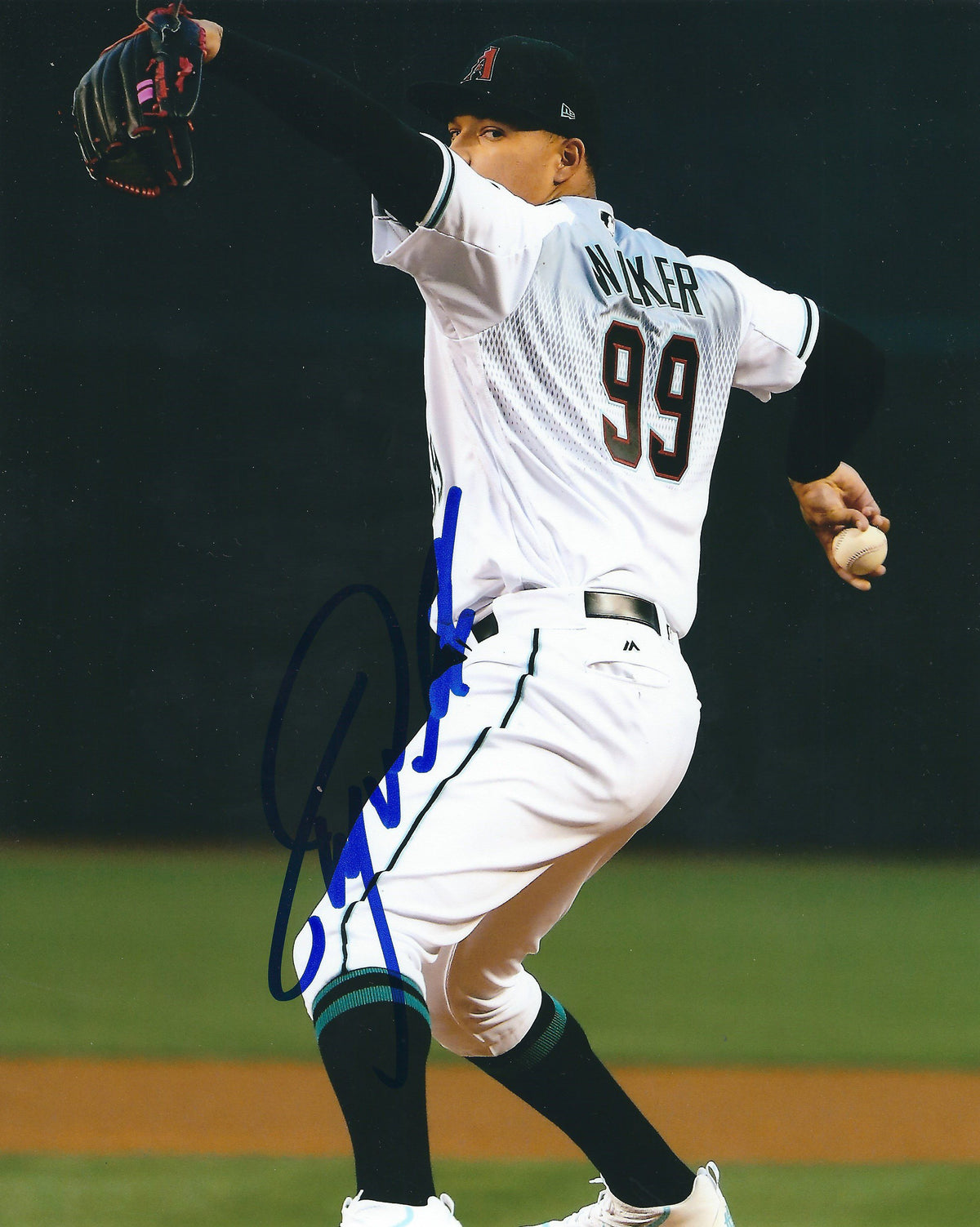 Autographed TAIJUAN WALKER 8X10 Arizona Diamondbacks Photo