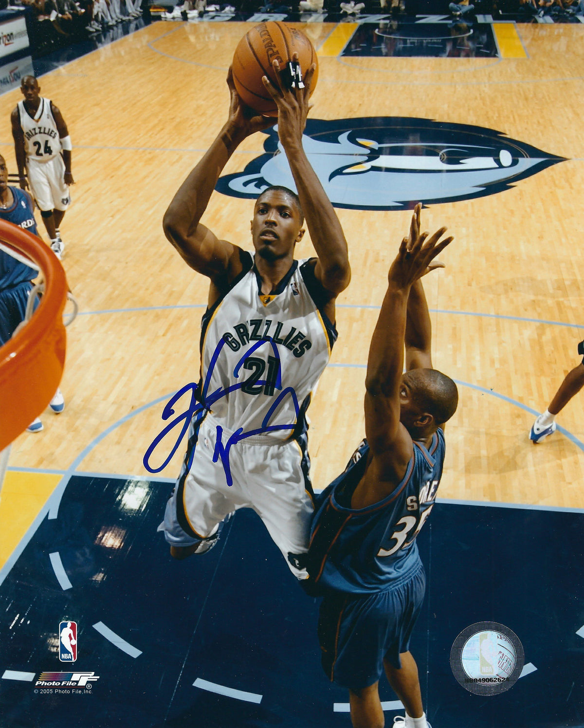 Autographed HAKIM WARRICK 8X10 Grizzlies Photo