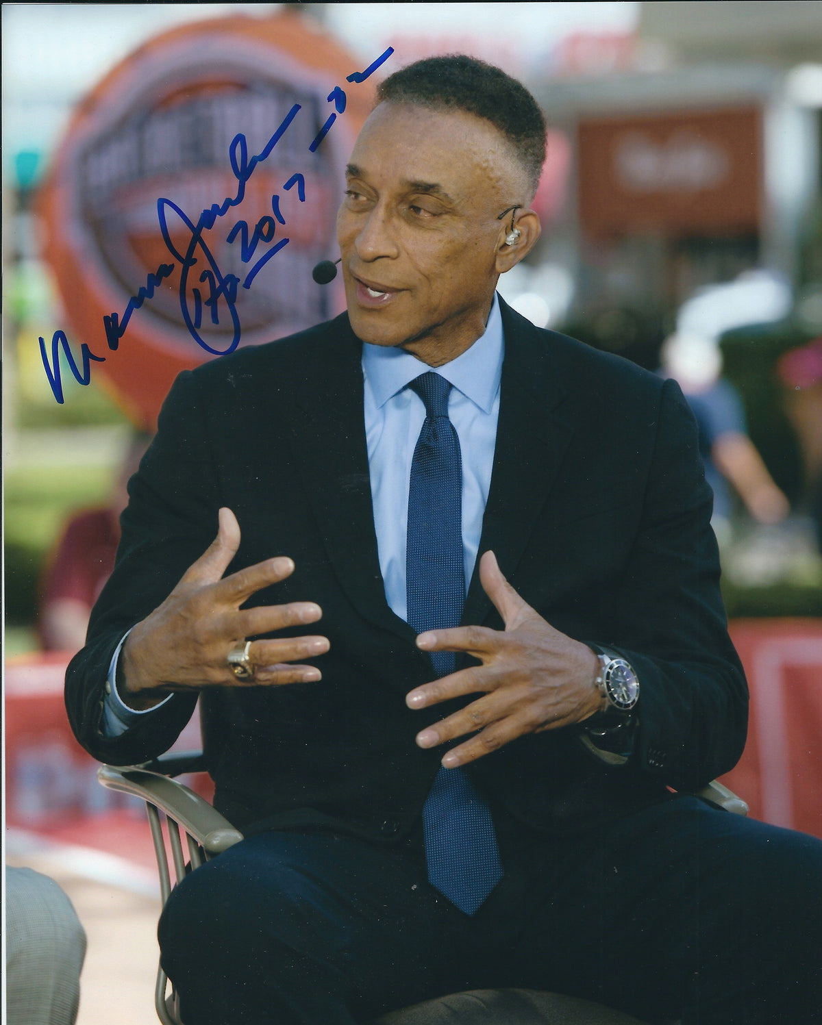 Autographed MANNIE JACKSON 8X10 Harlem Globetrotters photo
