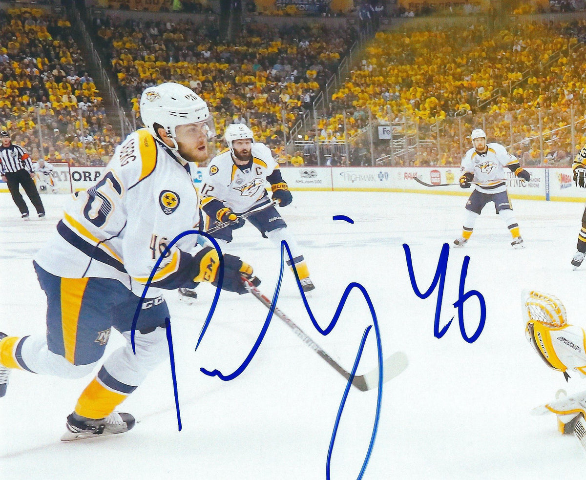 Autographed PONTUS ABERG 8X10 Nashville Predators photo