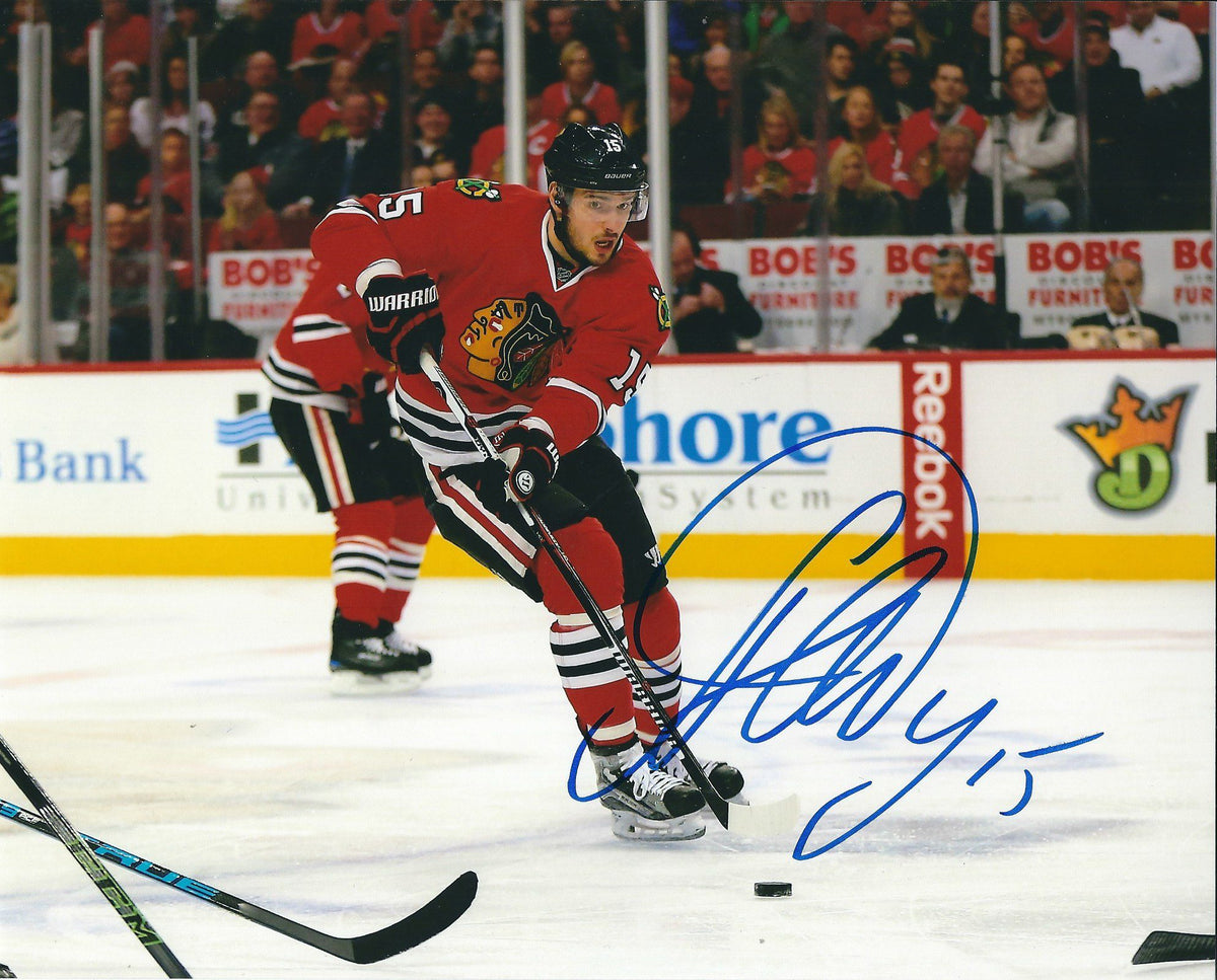 Autographed Artem Anisimov 8X10 Chicago Blackhawks Photo