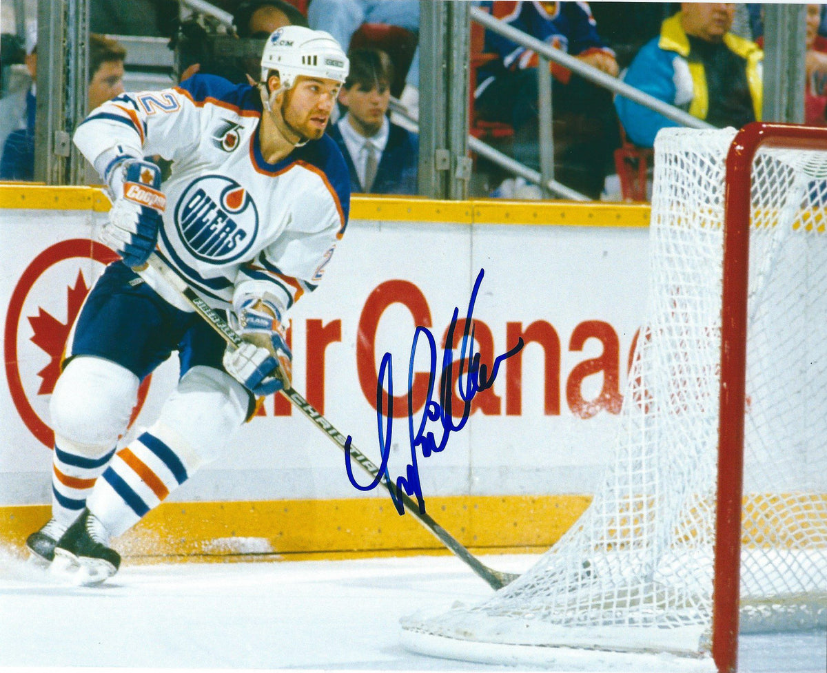Autographed LUKE RICHARDSON 8X10 Edmonton Oilers Photo