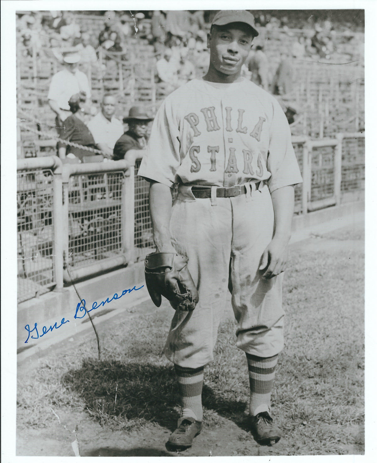 Autographed GENE BENSON 8x10 Philadelphia Stars Photo.
