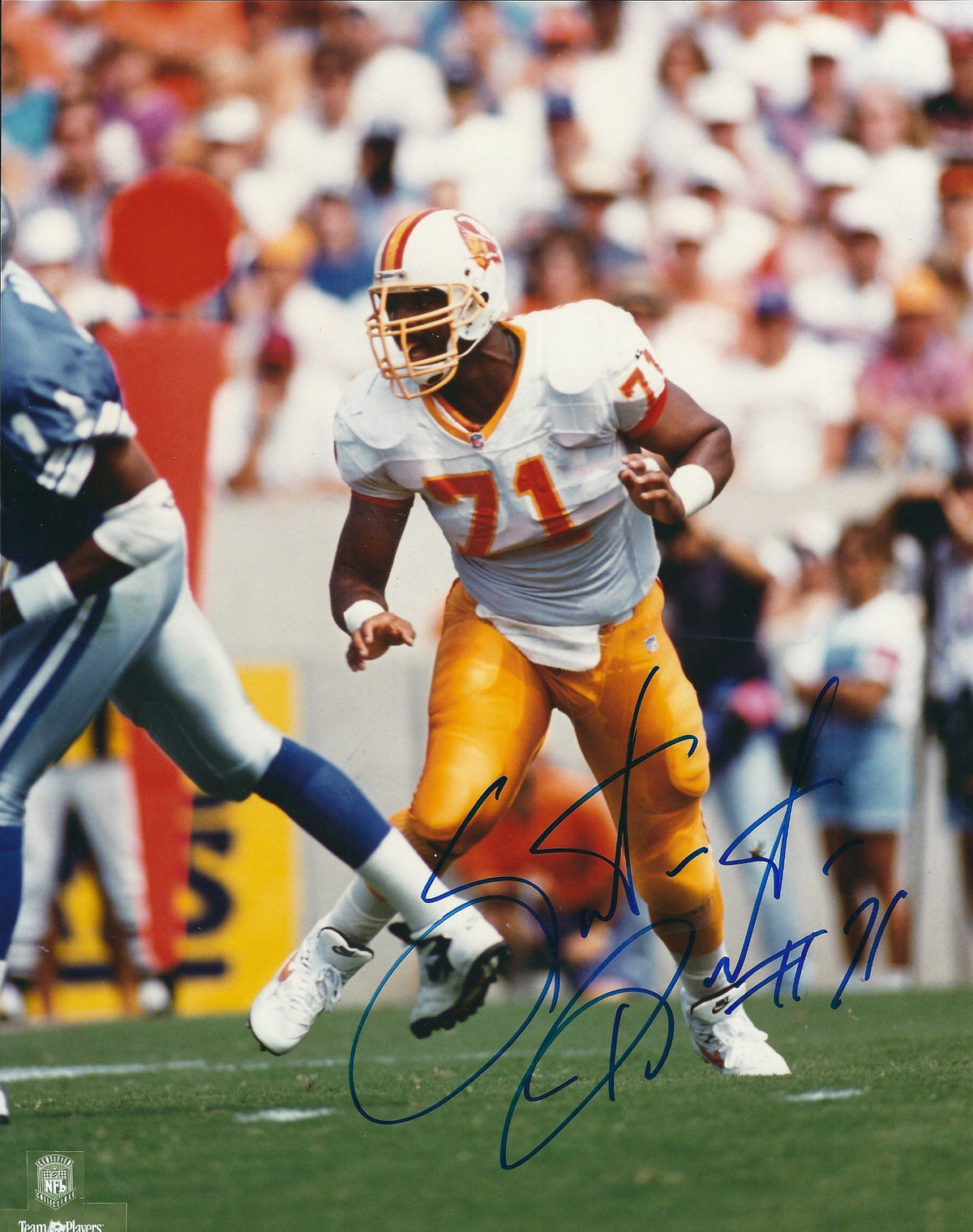 Autographed  SANTANA DOTSON 8X10 Tampa Bay Buccaneers Photo